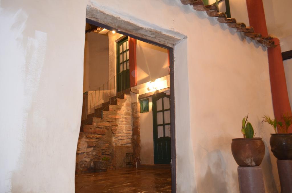 Casa Solariega Hostal B&Bスクレ エクステリア 写真
