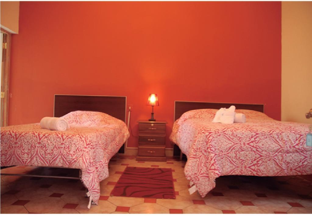 Casa Solariega Hostal B&Bスクレ エクステリア 写真